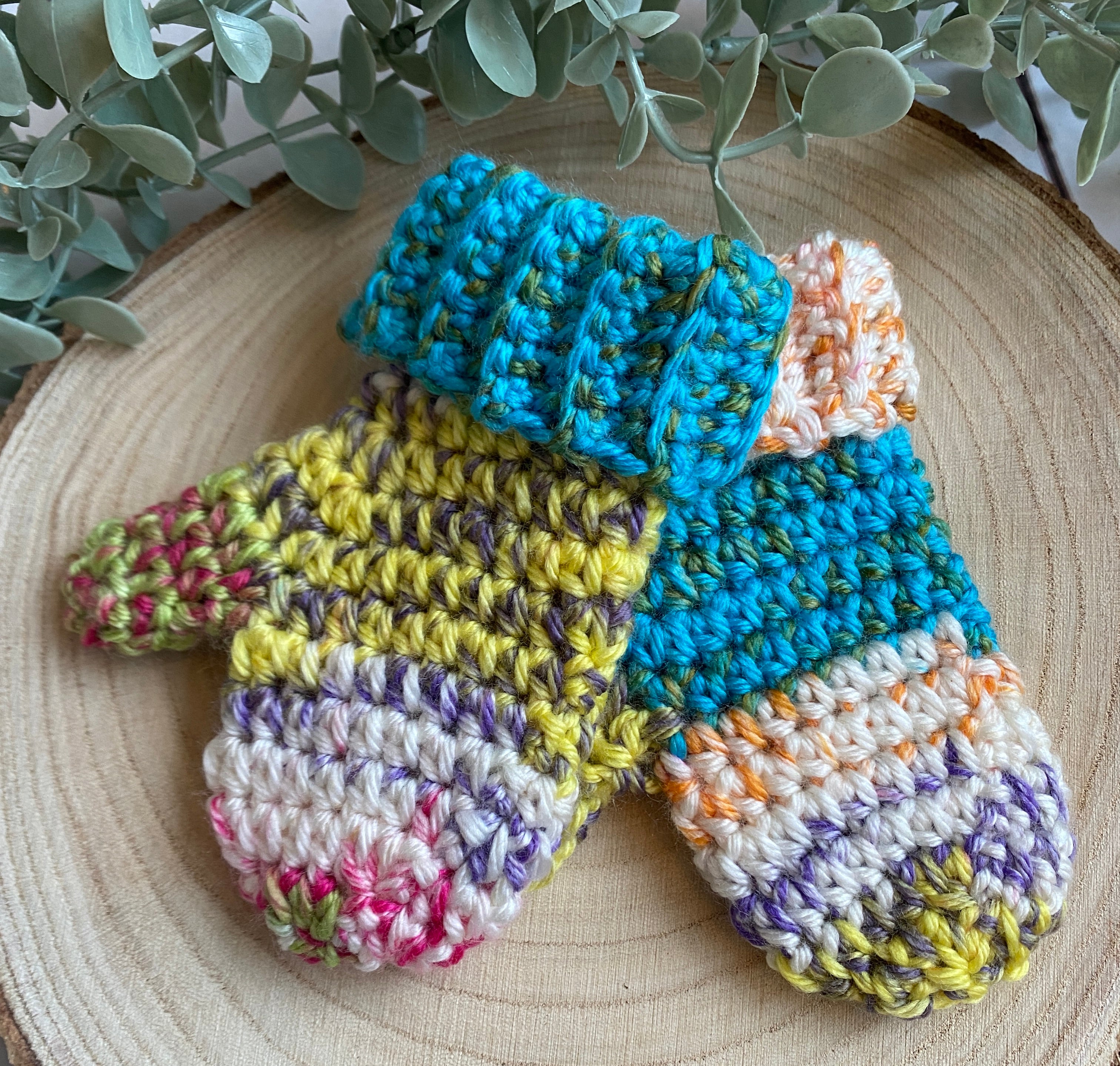 Cuff Mittens image 1
