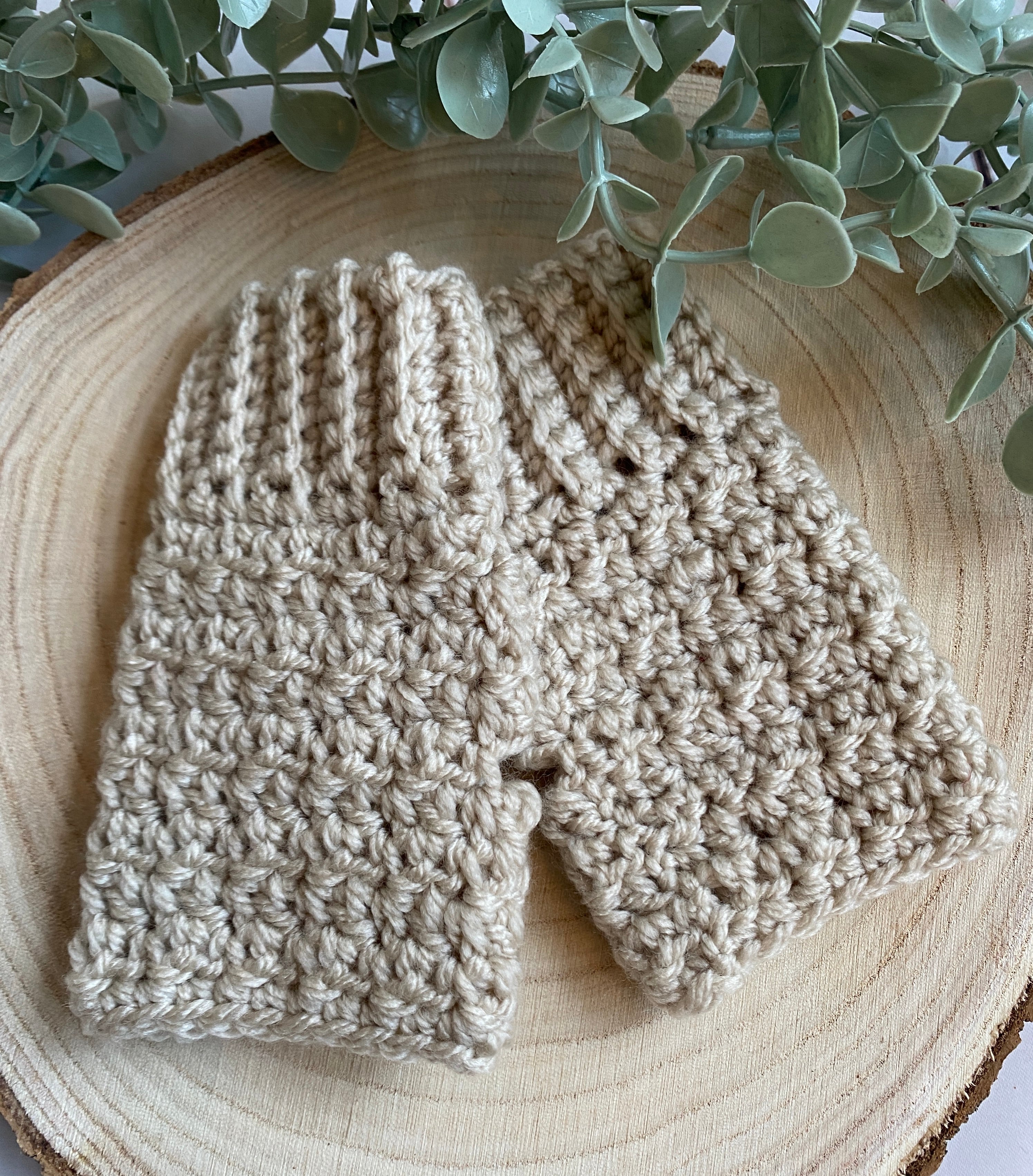 Elm Fingerless Gloves image 3